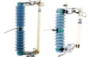 雷爾沃電器有限公司以高壓電器產(chǎn)品作為自己的核心產(chǎn)業(yè)，以產(chǎn)品設(shè)計(jì)為主導(dǎo)，主要研發(fā)生產(chǎn)戶內(nèi)外高壓真空斷路器，高壓負(fù)荷開關(guān)，隔離開關(guān)，熔斷器，互感器，避雷器，接地開關(guān)，六氟化硫開關(guān)等產(chǎn)品。產(chǎn)品廣泛應(yīng)用于各等級電網(wǎng)，風(fēng)能發(fā)電廠，太陽能發(fā)電廠，核電，水電等領(lǐng)域。今天雷爾沃作為高壓熔斷器的生產(chǎn)廠家來告訴你：高壓熔斷器型號含義及組成，讓你對高壓熔斷器有個新的認(rèn)識。